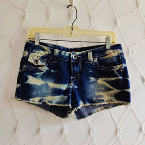 Bu From Malibu Denim Short Shorts • Bleach Out • Size 11 Juniors